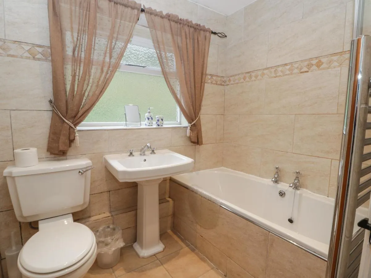 Wyke Lodge Cottage Scarborough 0*,
